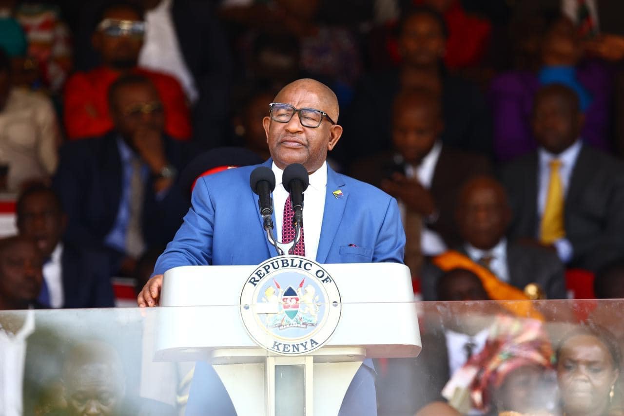 Azali renvoie l’ascenseur à Ruto